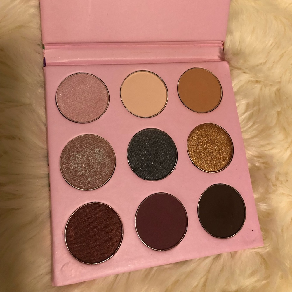 Winky lux kitten palette